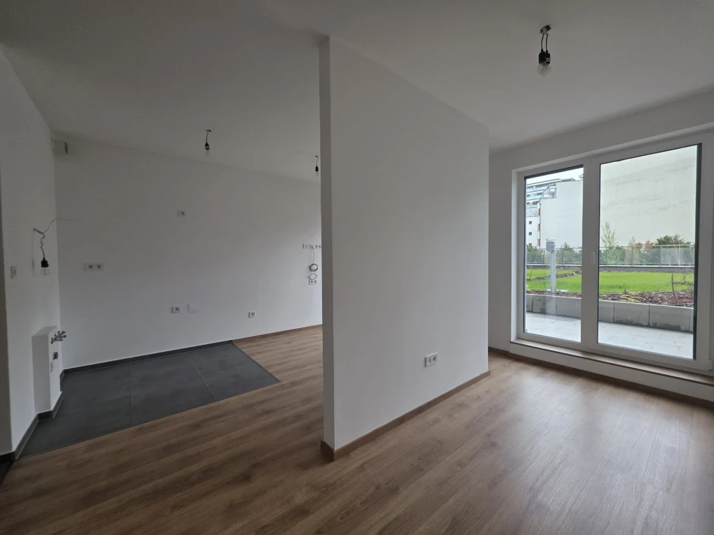 c3-2-name c2-19-name, Budapest XIII. kerület, Szegedi út 11