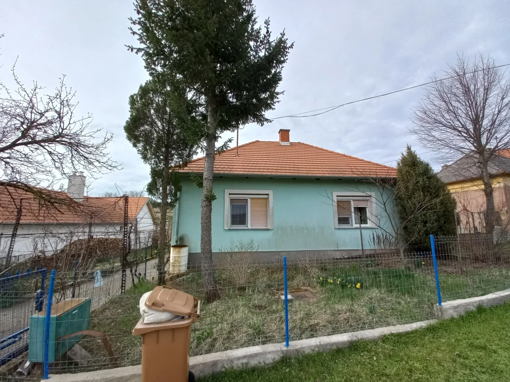 Hegyesden eladóvá vàlt szeretett családi házunk.