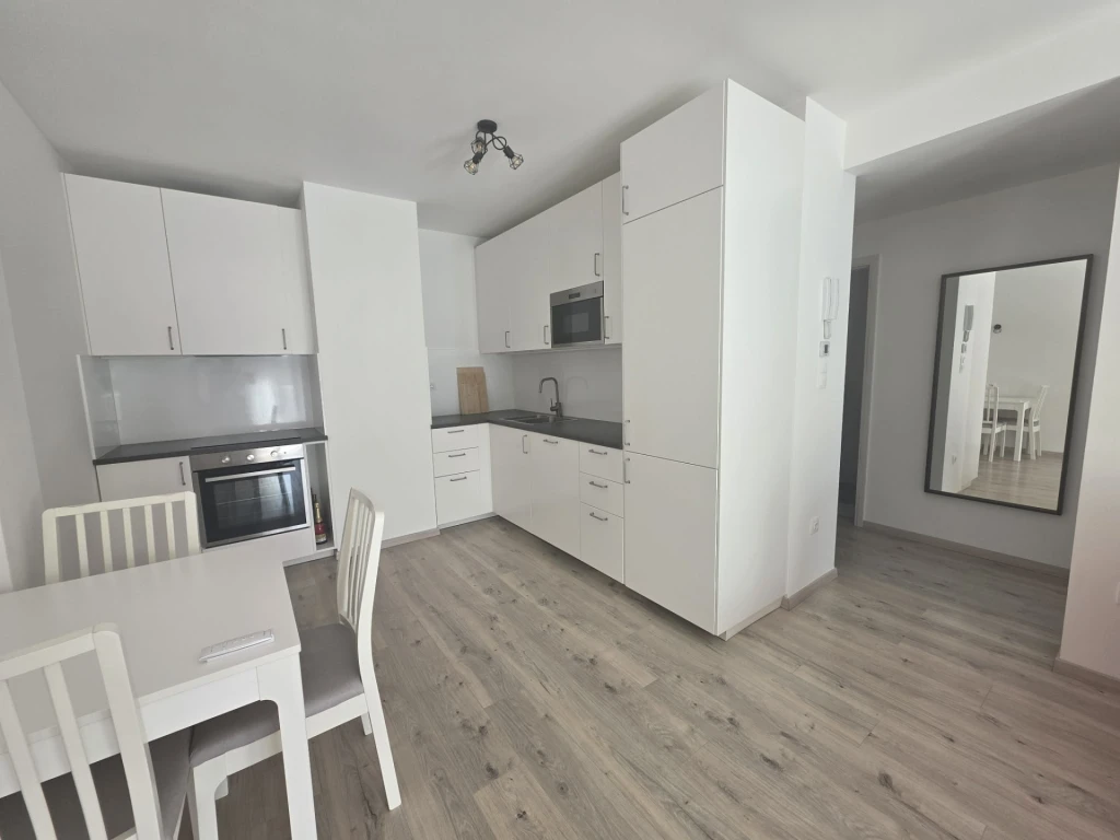 Kiadó téglalakás, Budapest XIX. kerület, Zrínyi utca 2