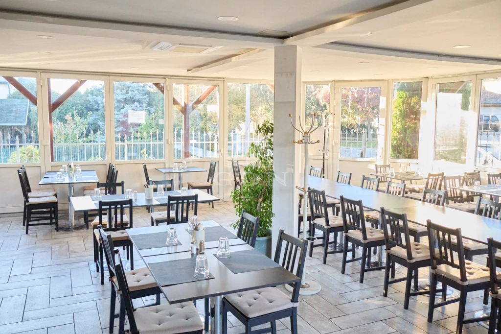 Eladó vendéglő, étterem, Siófok, Fokihegy, Étterem és családi ház