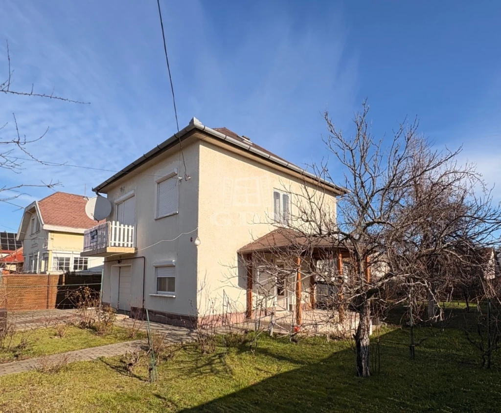 c3-1-name c2-1-name, Érd, Parkváros, Parkváros, csendes mellékutca