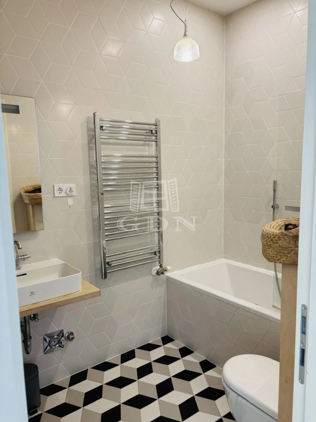 Kiadó téglalakás, Budapest VI. kerület, Diplomatanegyed, Paulay Ede utca
