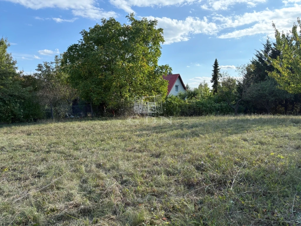 Eladó üdülőtelek, Szentendre, Tyúkosdűlő, Természetközeli telek