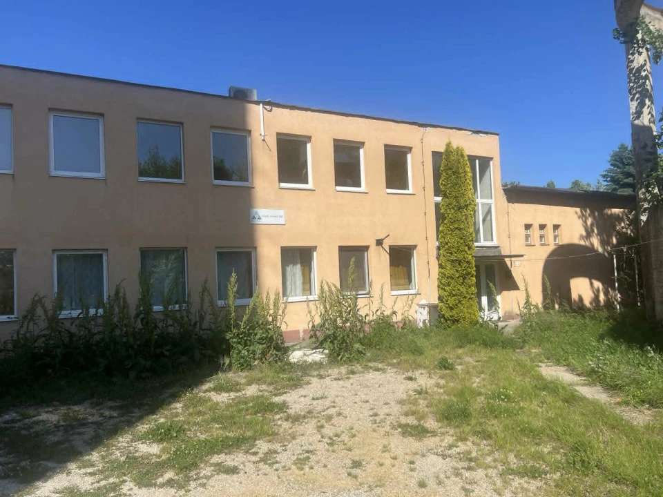 Eladó a+, Balatonfűzfő