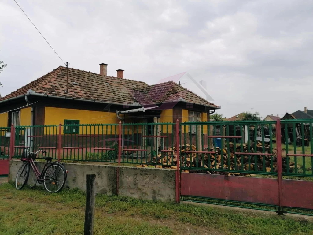 Eladó 62 m2 családi ház, Hajdúsámson