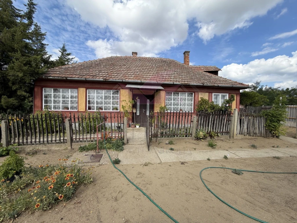 Eladó 70 m2 családi ház, Hajdúsámson