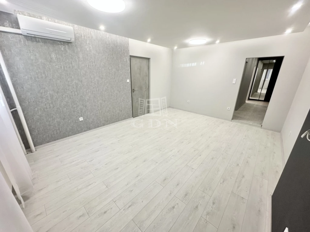 For sale panel flat, Budapest XIV. kerület, Vezér utca