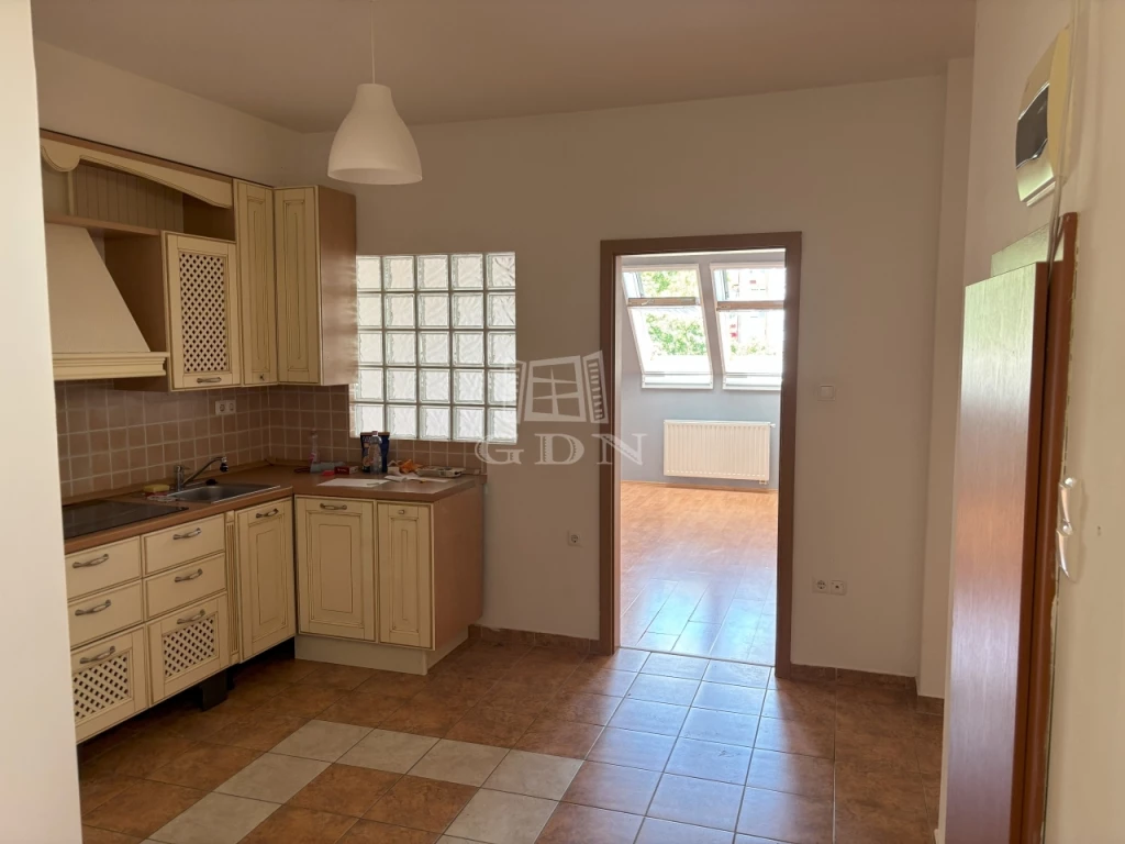 For sale brick flat, Budapest XIX. kerület, Báthory utca