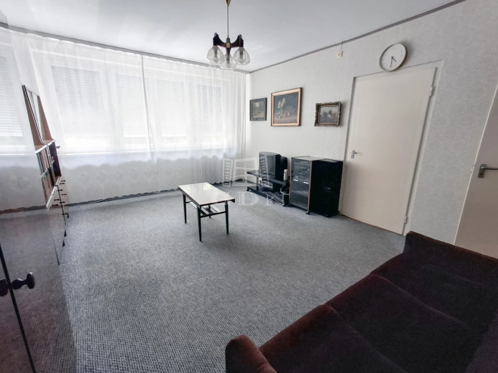 For sale panel flat, Budapest X. kerület, Hang utca