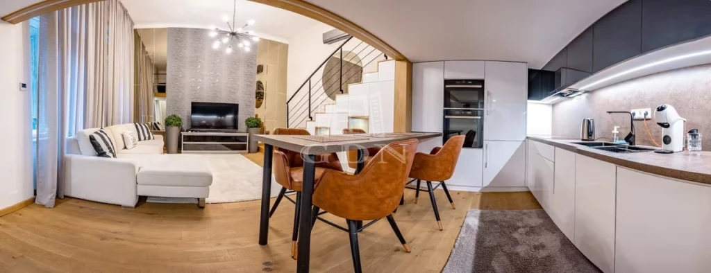 For sale brick flat, Budapest VI. kerület, Podmaniczky utca