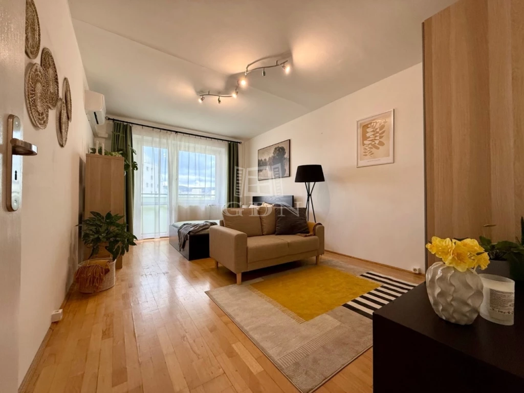 Eladó panellakás, Budapest XI. kerület, Hadak útja