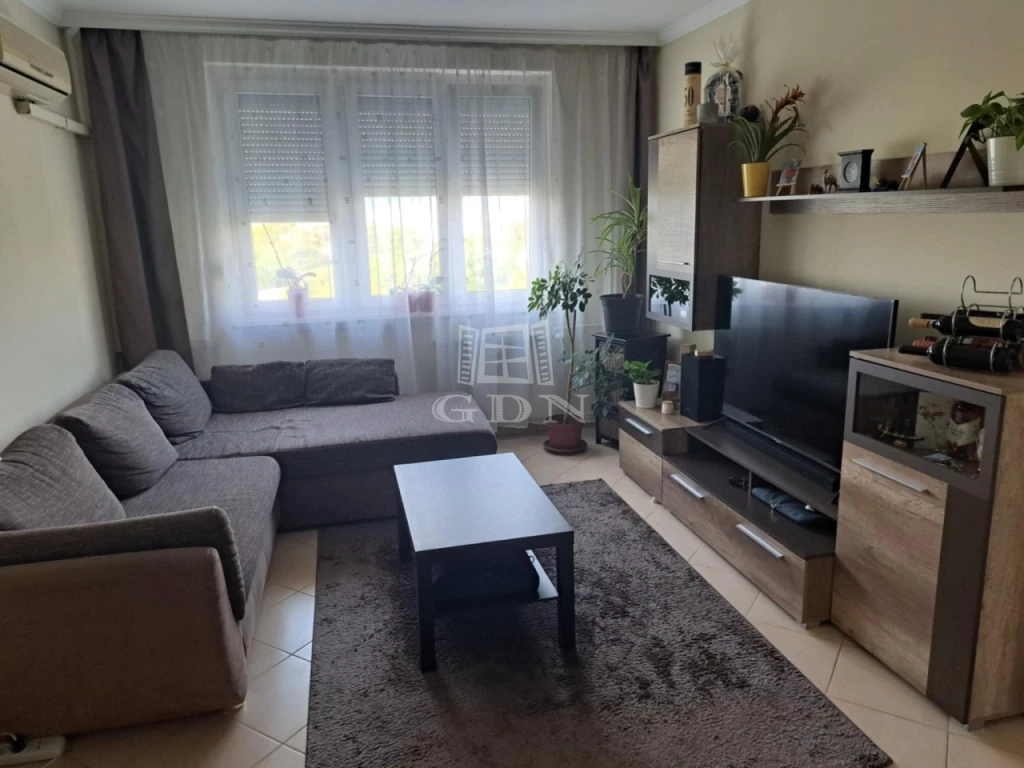 Eladó panellakás, Budapest XV. kerület, Nyírpalota út