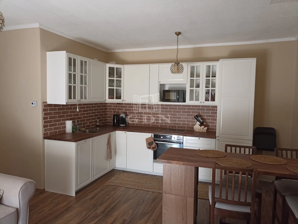 For sale brick flat, Budapest XIV. kerület, Bosnyák tér