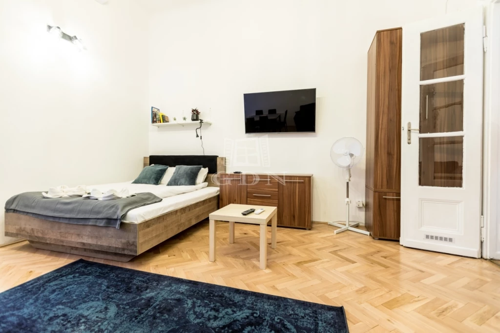 c3-1-name c2-19-name, Budapest VI. kerület, Király utca