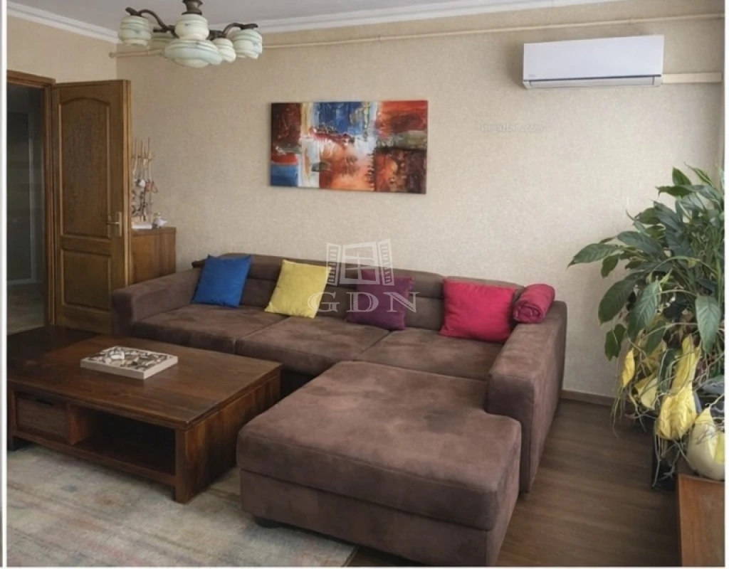 c3-1-name c2-20-name, Budapest XV. kerület, Páskomliget utca