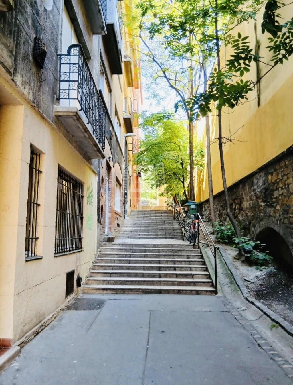 Eladó téglalakás, Budapest II. kerület, Víziváros II. ker, Margit körút