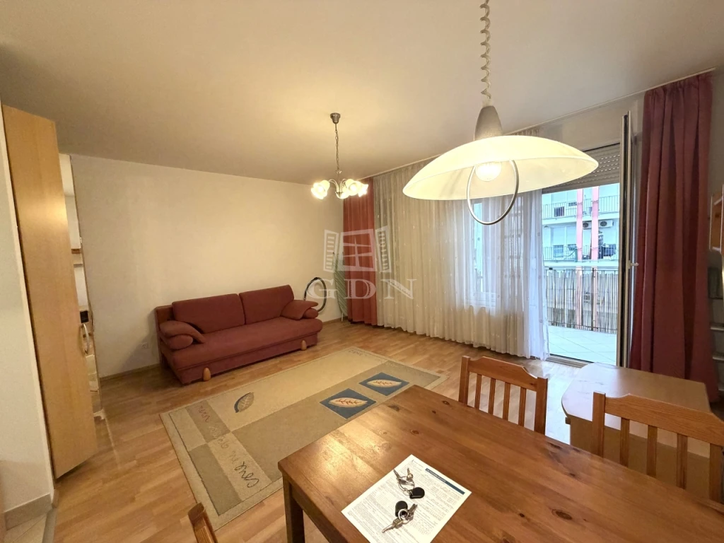 Eladó téglalakás, Budapest XIII. kerület, Röppentyű utca