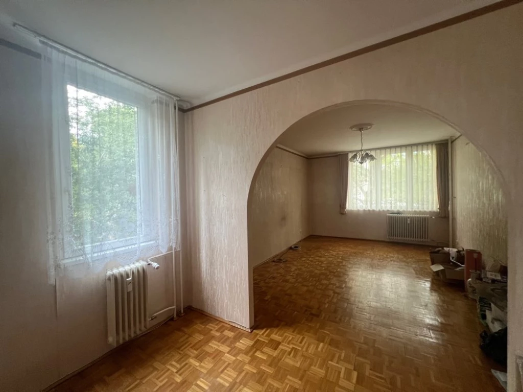 For sale brick flat, Oroszlány, Központ, Rákóczi Ferenc út