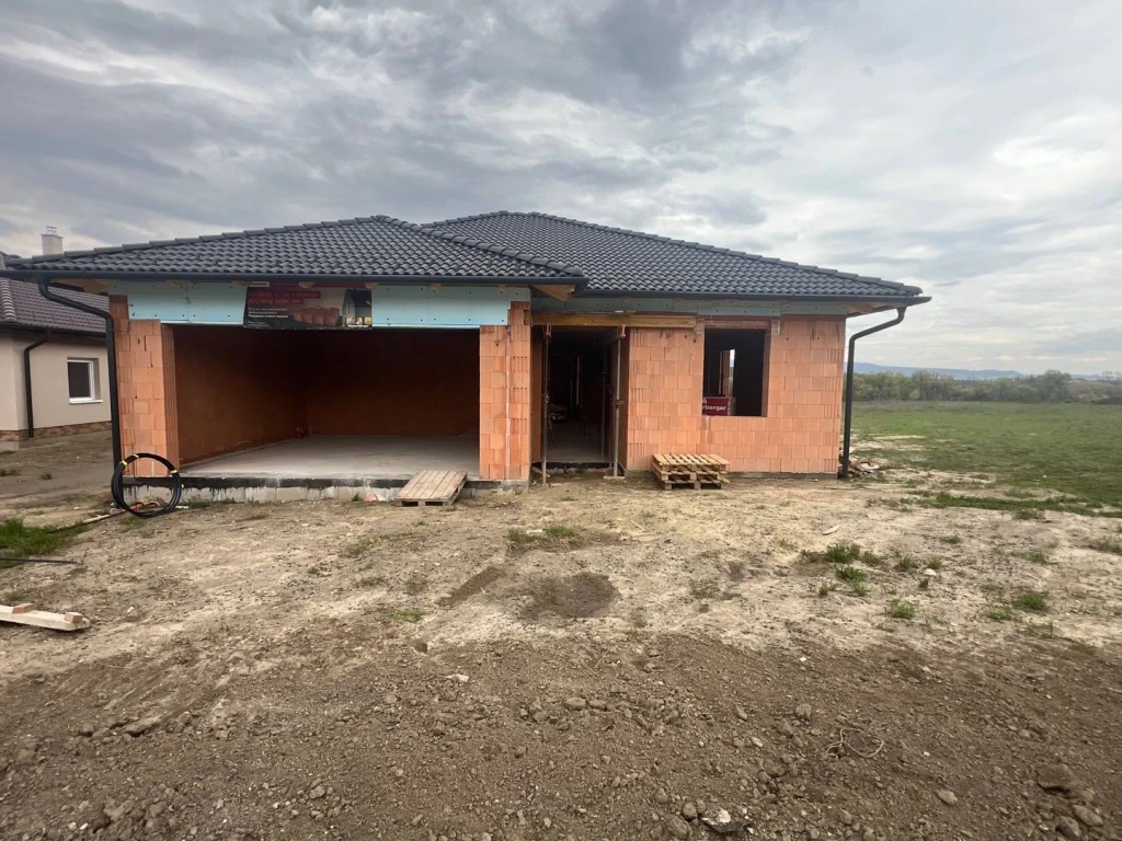 Eladó Családi ház, Környe,  Nincs megadva, 192nm, 75000000 Ft