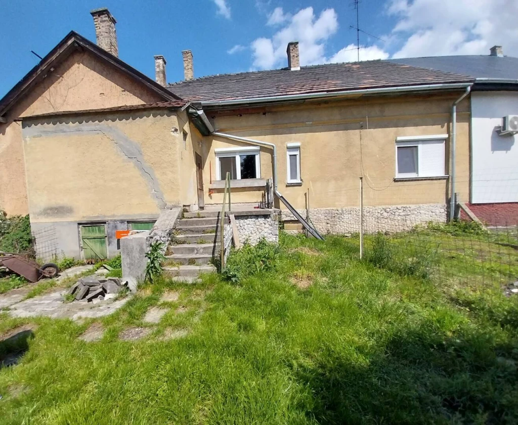 Eladó Házrész, Tatabánya, Bánhida, 150nm, 45000000 Ft