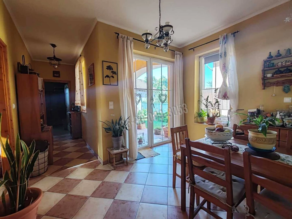 Eladó Családi ház, Rajka, Petőfi Sándor utca, 105nm, 105000000 Ft