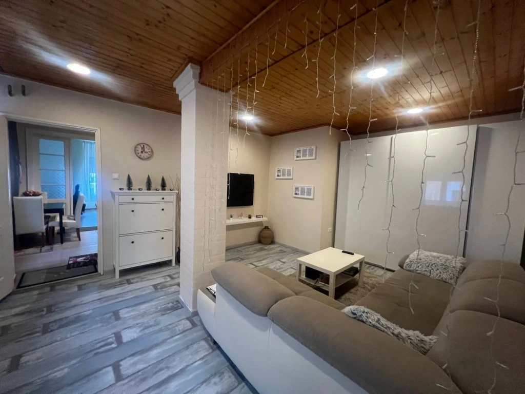 Eladó Társasházi lakás, Tata, Óváros, 89nm, 54900000 Ft