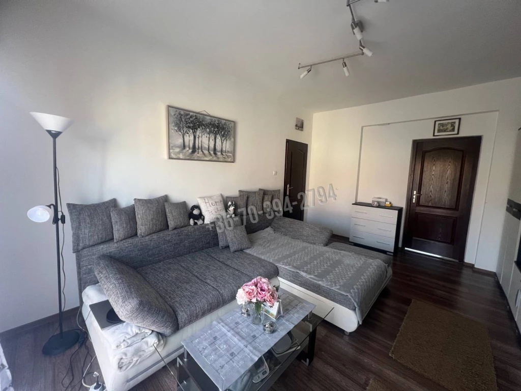 For sale brick flat, Oroszlány, Nincs megadva