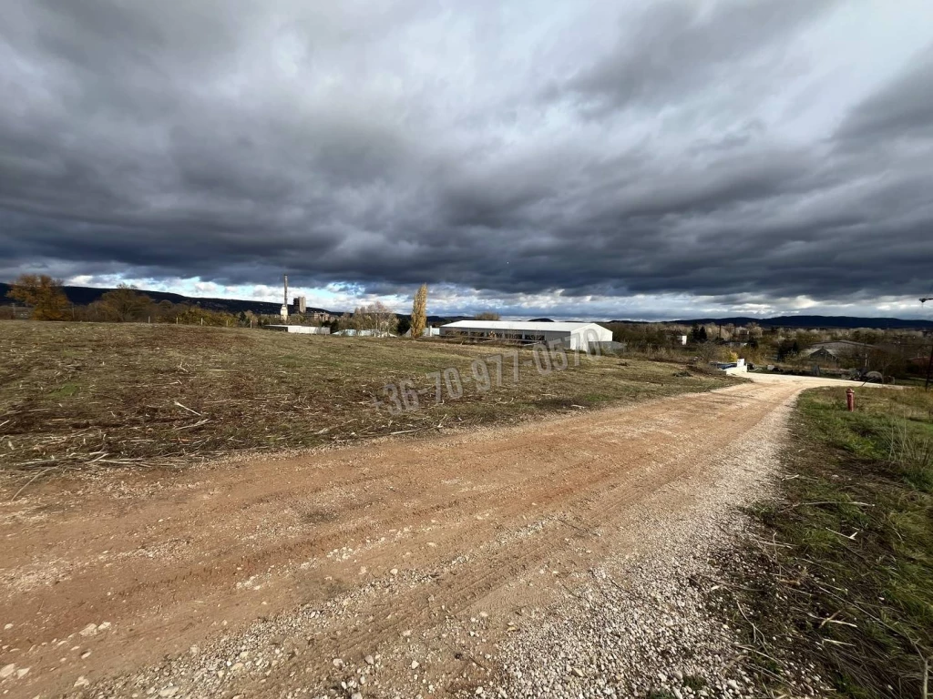 For sale building plot, Tatabánya, Erőmű lakótelep
