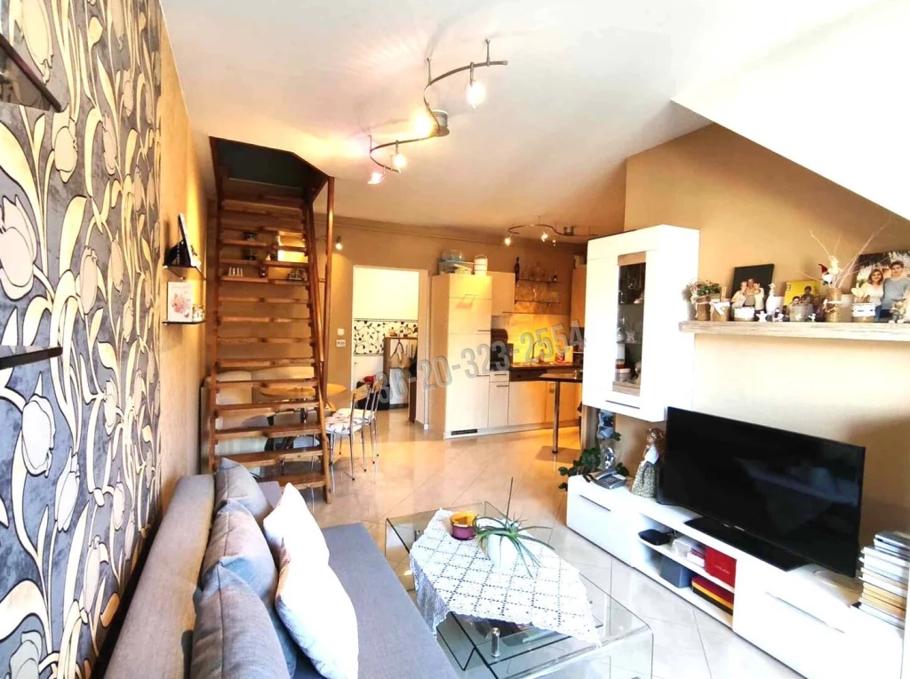 Eladó Társasházi lakás, Sopron,  Nincs megadva, 63nm, 65900000 Ft