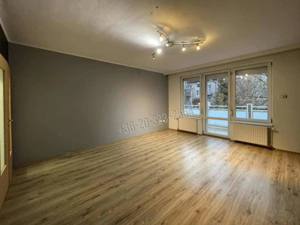 Eladó Társasházi lakás, Sopron, Ágfalvi úti lakótelep, 67nm, 69900000 Ft