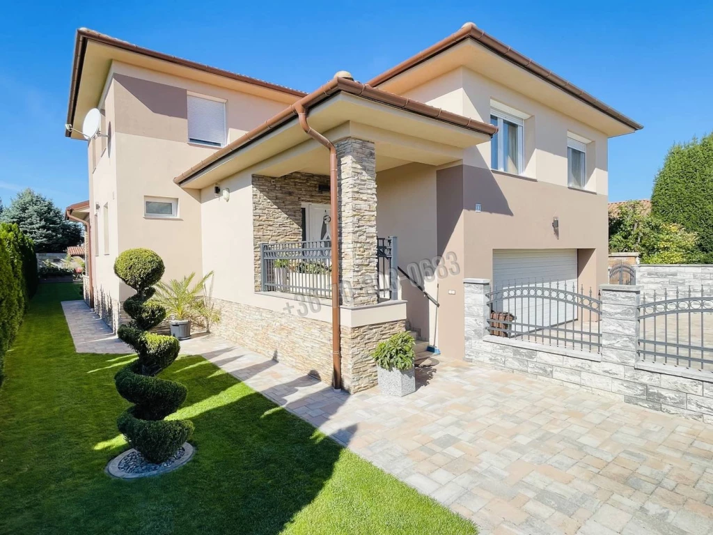 c3-1-name c2-1-name, Mosonmagyaróvár, Nincs megadva