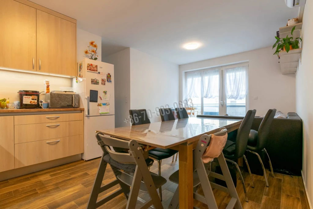 For sale brick flat, Mosonmagyaróvár, Városközpont