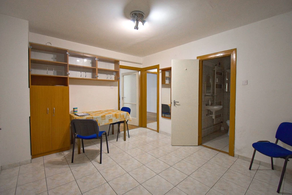 Eladó Társasházi lakás, Mosonmagyaróvár, Belváros, Templom utca, 49nm, 42900000 Ft