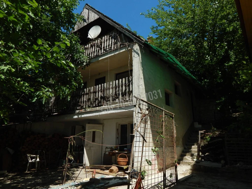 c3-1-name c2-63-name, Tatabánya, Turuloldal, Panoráma út