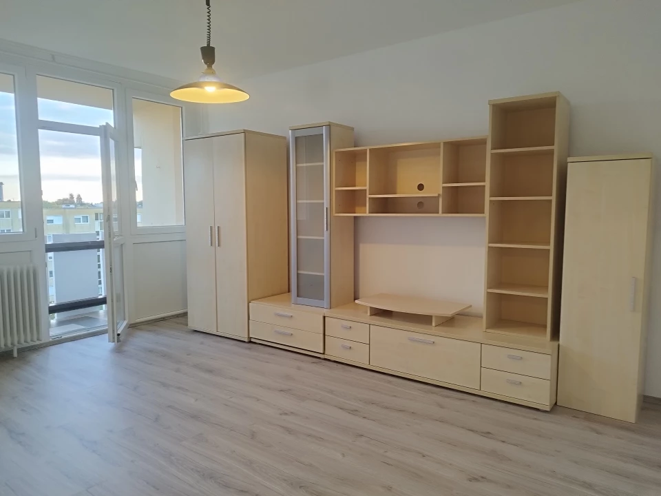 Eladó panellakás, Nagykanizsa