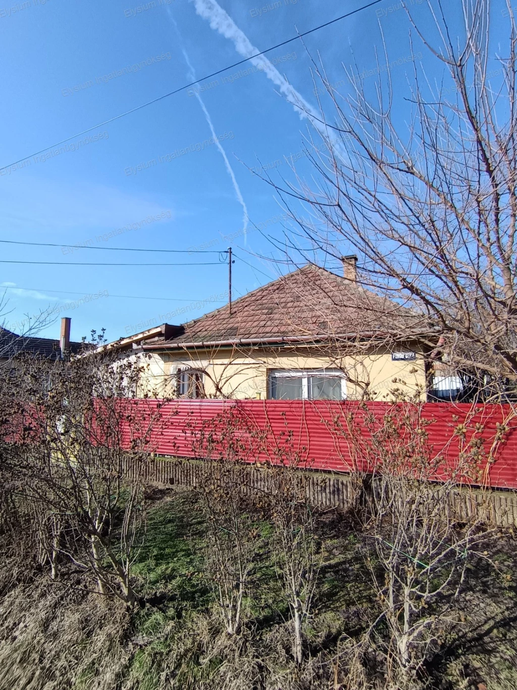 Monorierdőn családi ház eladó!