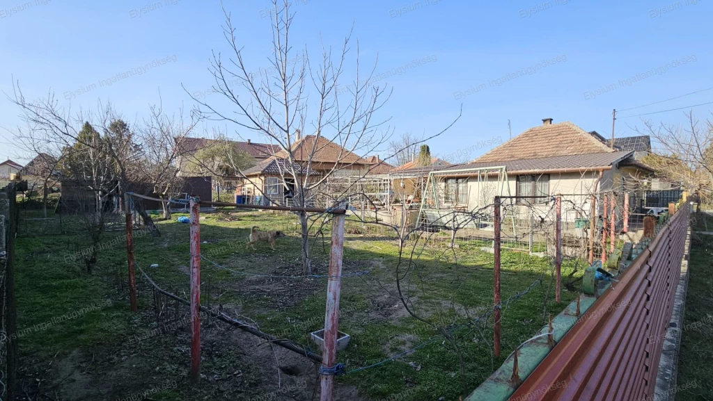 For sale house, Monorierdő