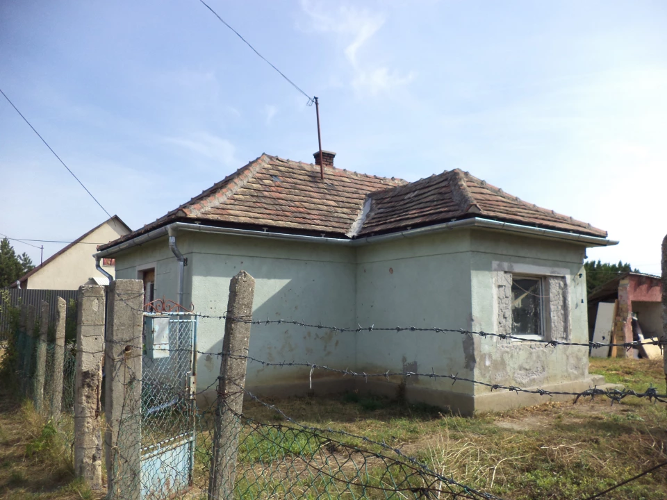 For sale house, Berhida