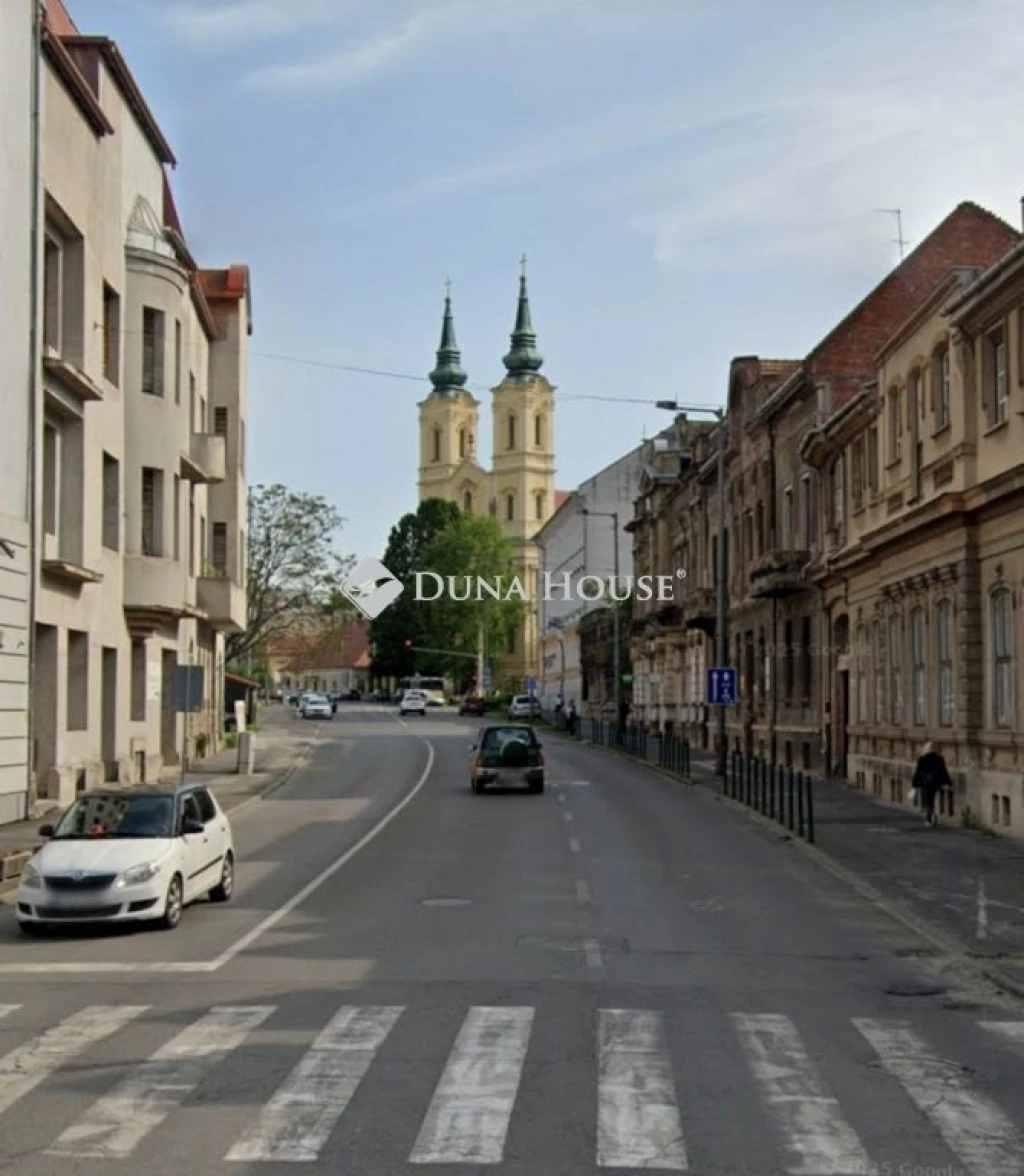 Kiadó Üzlethelyiség, Miskolc