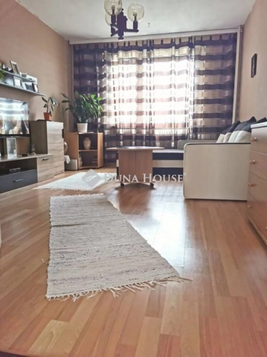 Eladó panorámás lakás, Miskolc Avason