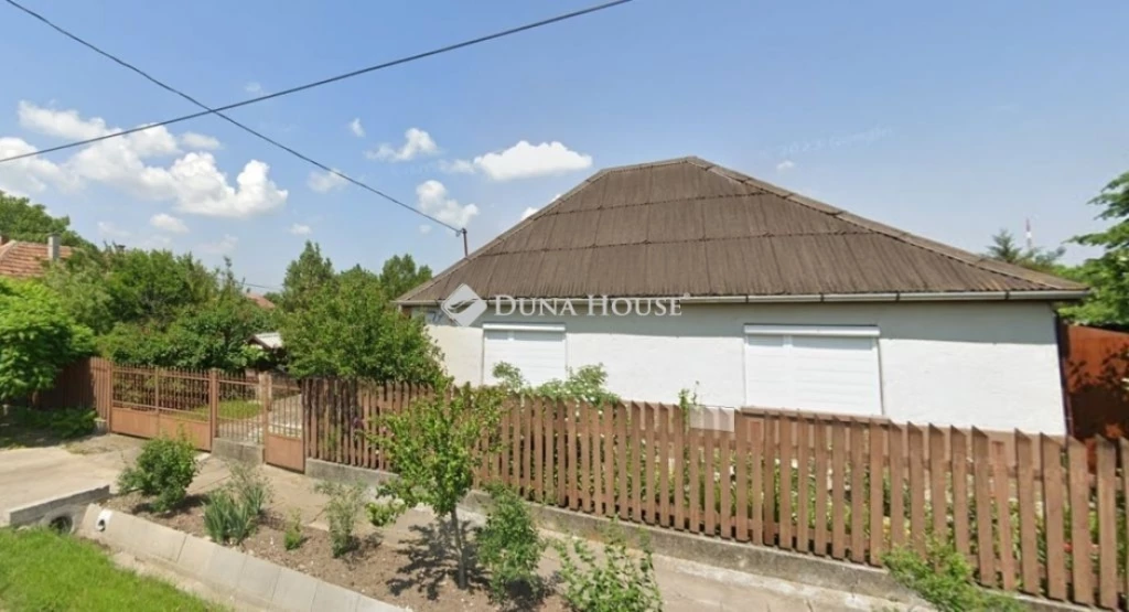 Eladó ház, Mezőzombor