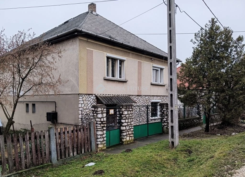 Családi ház eladó Ongán