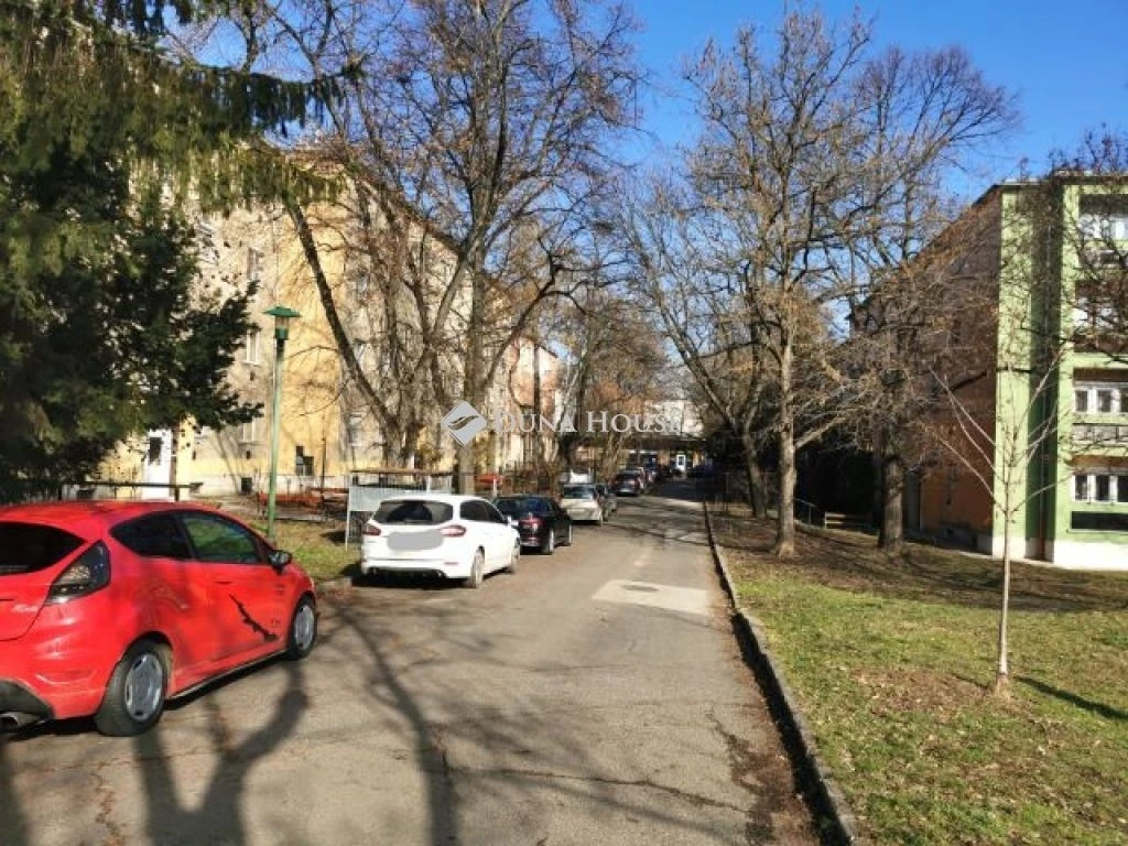 Eladó lakás, Miskolc