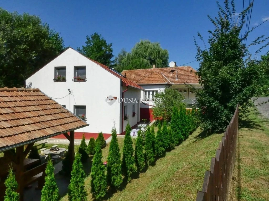Eladó ház, Erdőhorváti