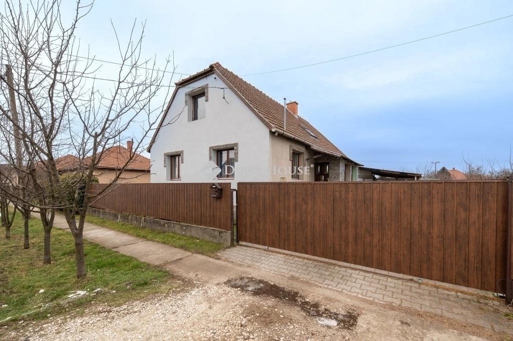Eladó ház, Emőd