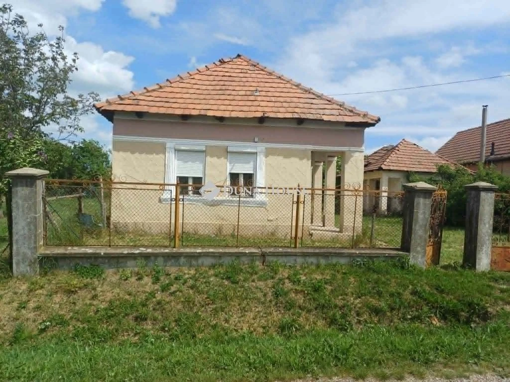 Eladó ház, Vatta