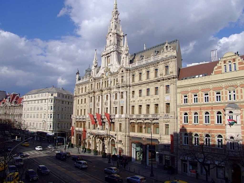 Eladó téglalakás, Budapest VII. kerület, Erzsébet körút