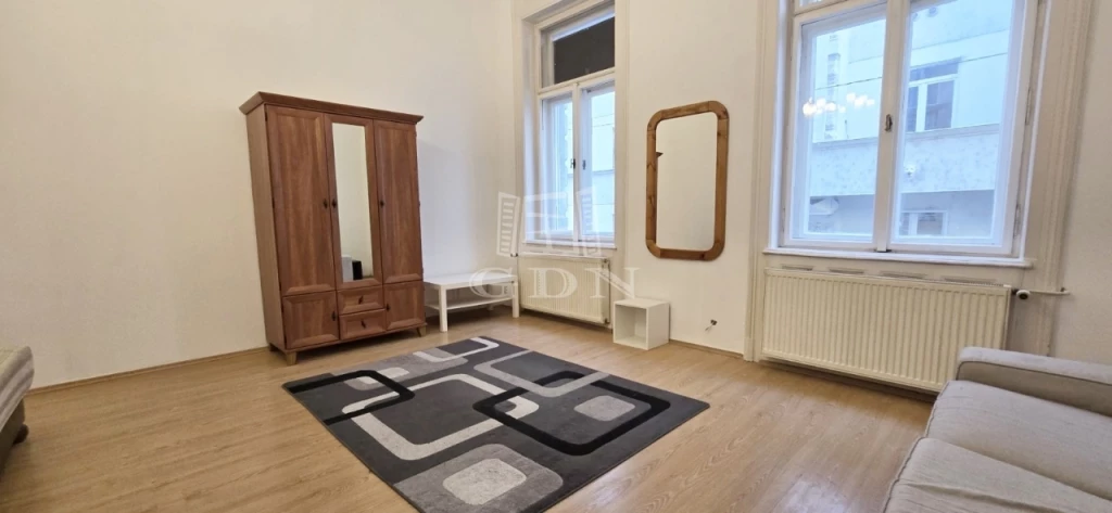 For sale brick flat, Budapest VII. kerület, Nagykörúton belüli terület, Klauzál utca