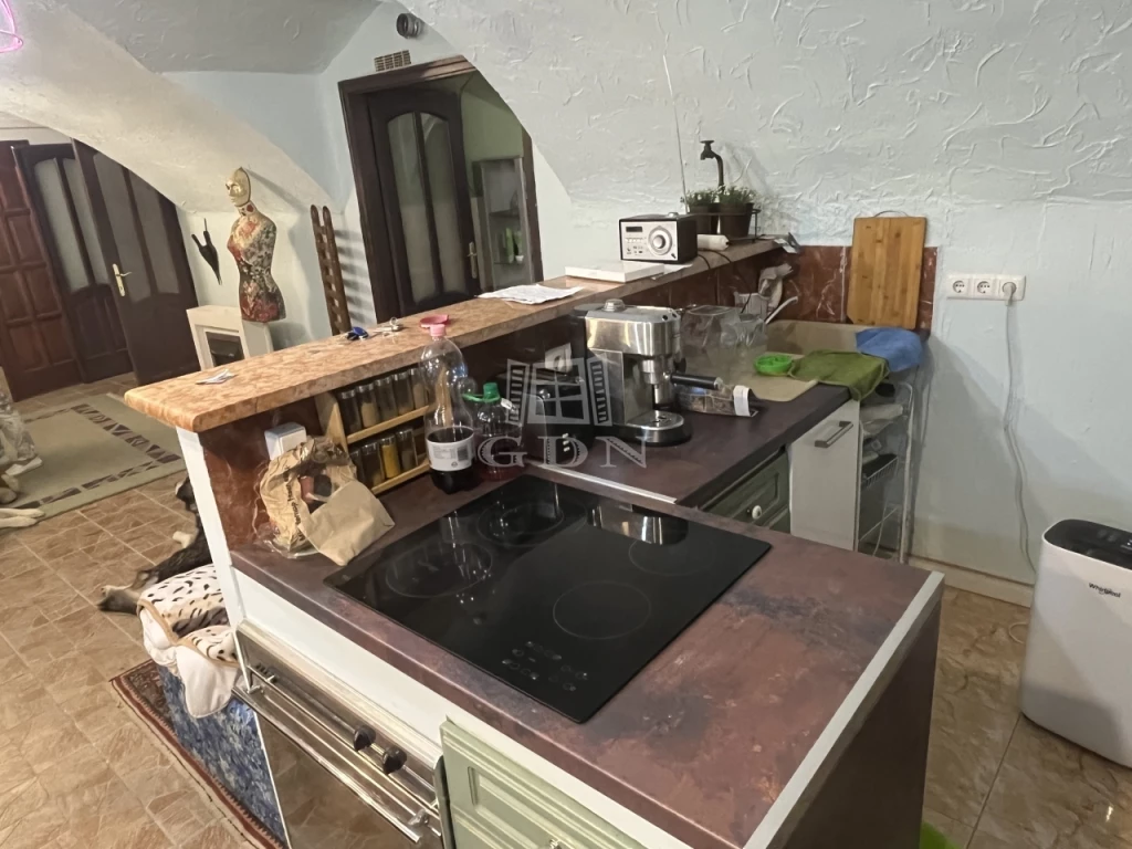 For sale office, office block, Budapest VII. kerület, Nagykörúton kívüli terület, Jósika utca