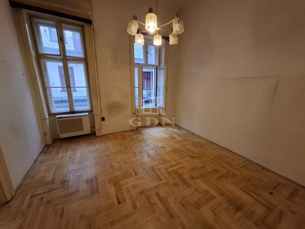 Eladó téglalakás, Budapest VII. kerület, Erzsébet körút